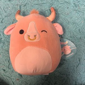 Howland the Winking Peach Brahman Bull 7” Squishmallow